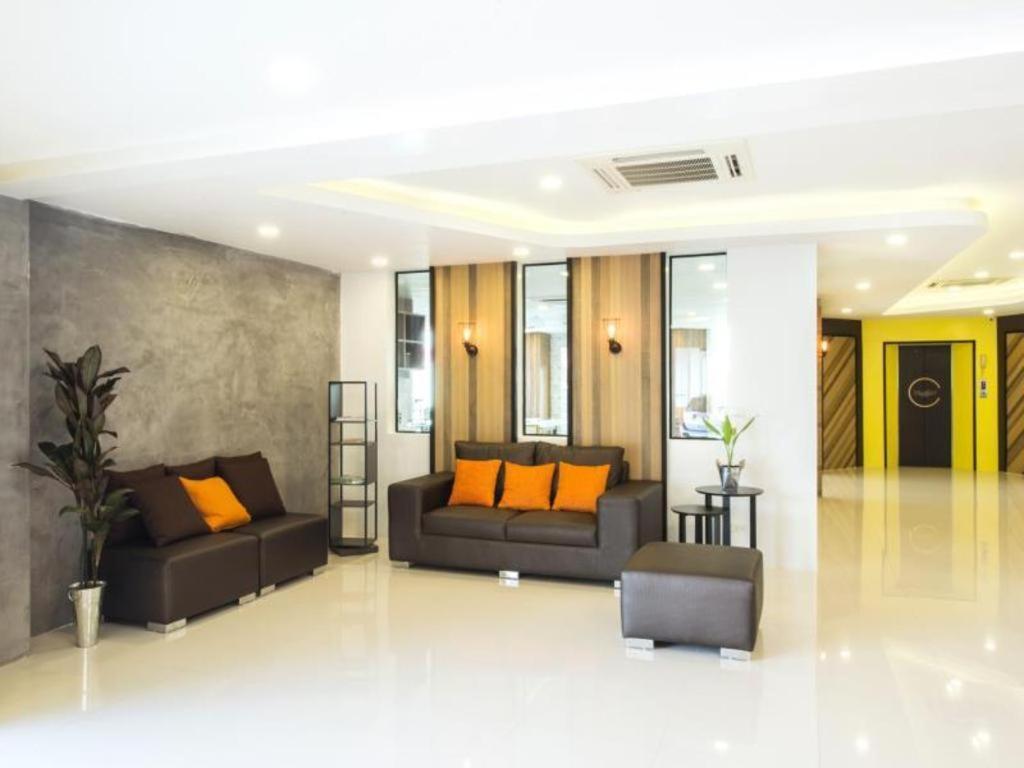 The Circle Hotel Buriram Extérieur photo
