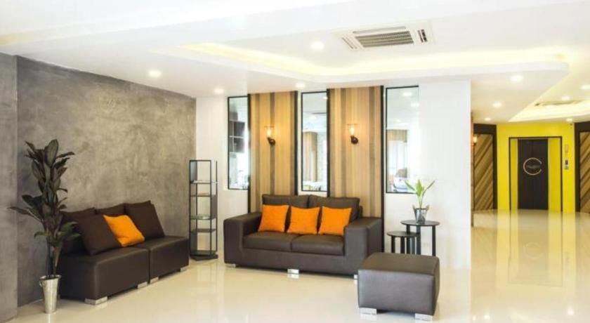 The Circle Hotel Buriram Extérieur photo