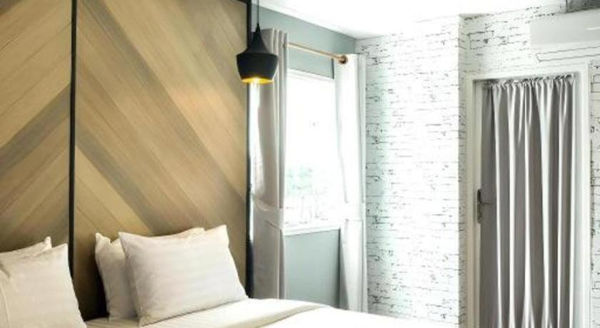 The Circle Hotel Buriram Extérieur photo