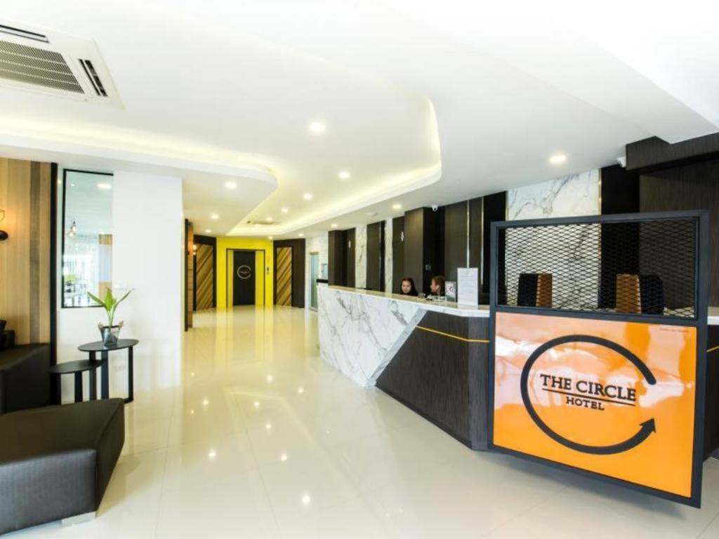 The Circle Hotel Buriram Extérieur photo